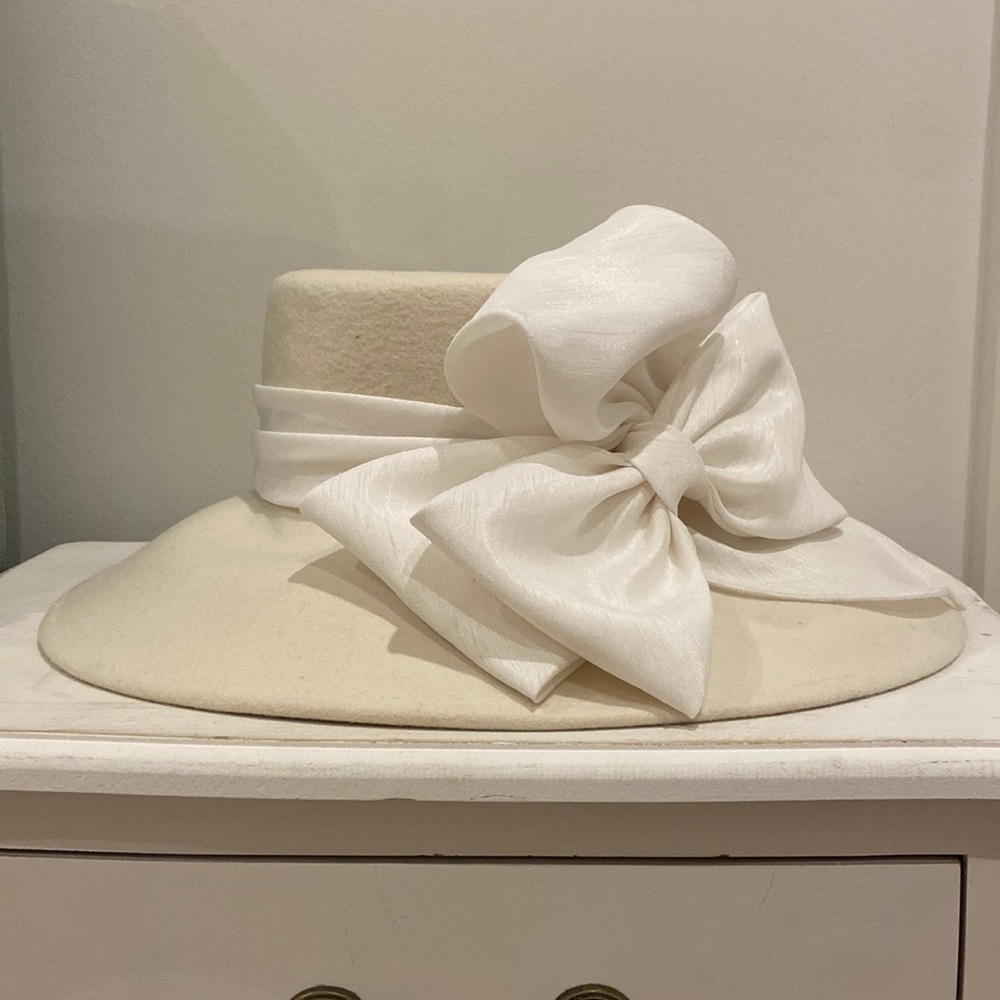 homecoming court hat